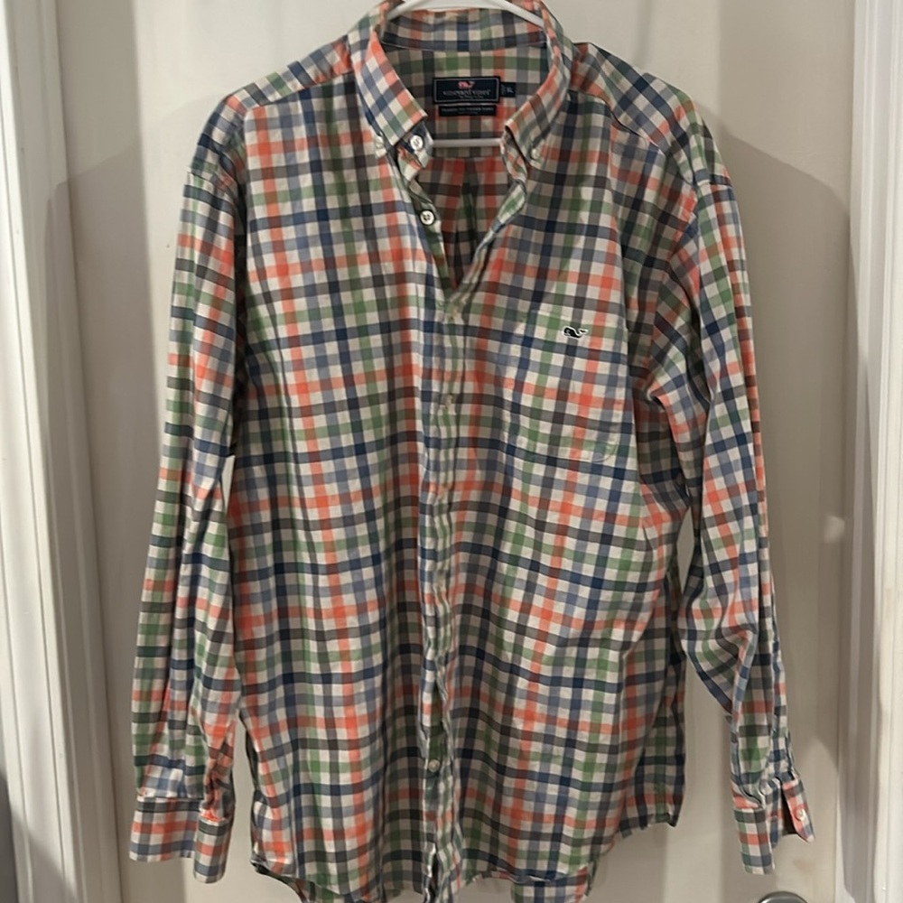 Look Sharp In This Excellent Condition Vineyard V… - image 1